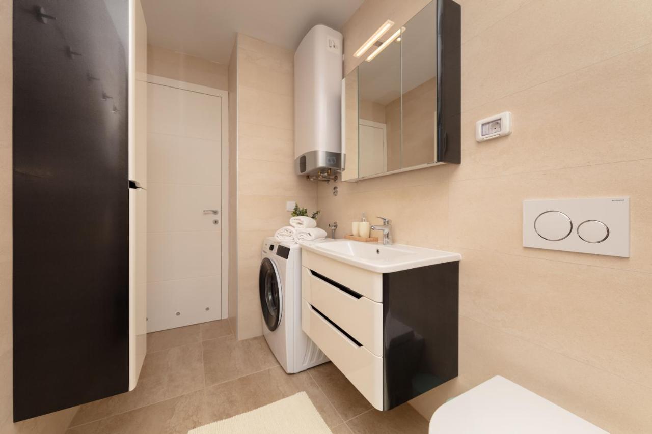 Ferienwohnung Tirkiz Banjole Exterior foto